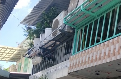 Bán nhà nhỏ 3,2mx5m Giá 600tr, hẻm 4m yên tĩnh, chính chủ, đúc 1 tấm,2 phòng ngủ