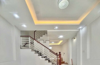 SIÊU PHẨM 4 TẦNG FULL NỘI THẤT- HXH SÁT MẶT TIỀN ĐƯỜNG- 62 M2 - NGANG 5- LÊ VĂN THỊNH - NHỈNH 7 TỶ