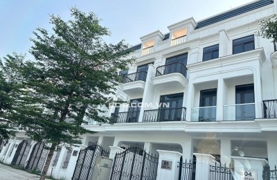 DUY NHẤT CĂN HUD 2 SƠN TÂY VỊ TRÍ ĐẸP NHẤT GIÁ 7 TỶ
