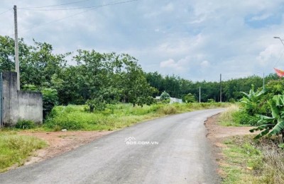 Em cần bán đất thổ cư ngay trung tâm hành chính diện tích 400m2 bán 280 tr