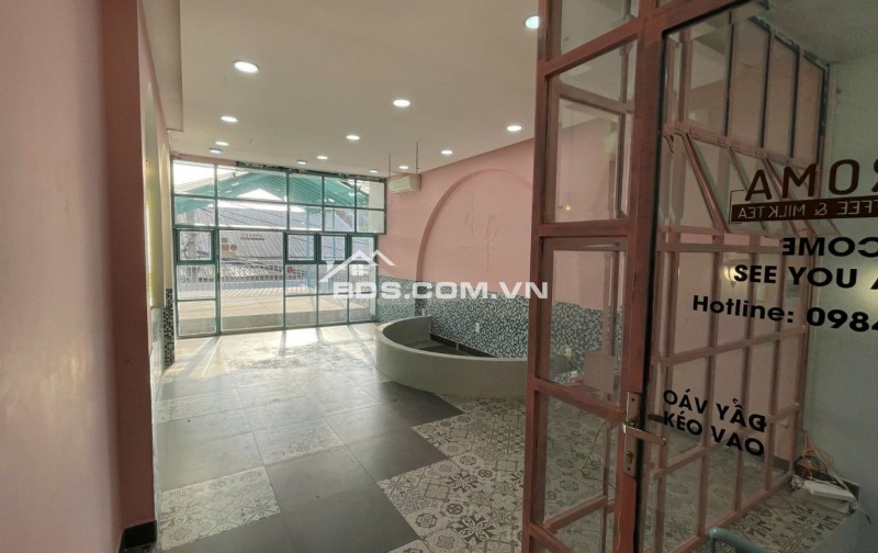 Ở trên lầu, kinh doanh dưới trệt — nhà MT Quang Trung Thủ Đức, sát trường học và ga Metro