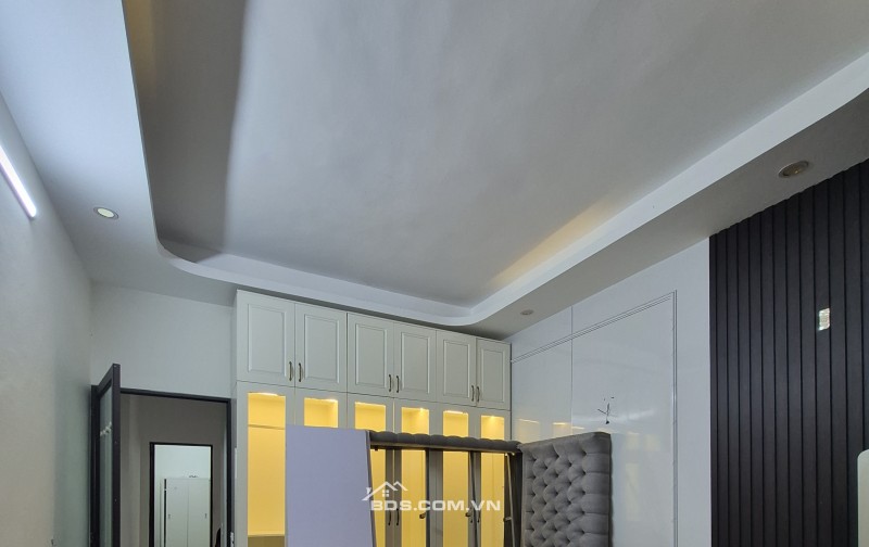 BÁN NHÀ ĐẸP 1.98 TỶ 3 TẦNG 55M2 ( TÂY NAM ) NGÕ RỘNG TRẦN QUANG KHẢI