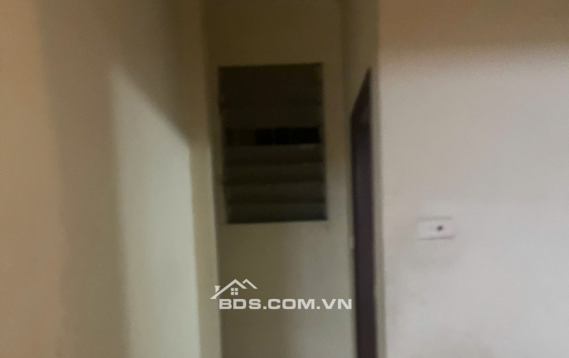 Cho thuê nhà nguyên căn 5 tầng,4 ngủ,3 WC ngõ Linh Quang, Phường Văn Chương, Đống Đa,0912966760