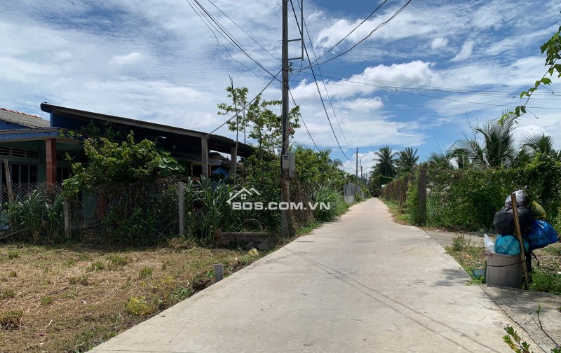Nền 73m2 full thổ cư đường ô tô gần AEOn, Quangre t