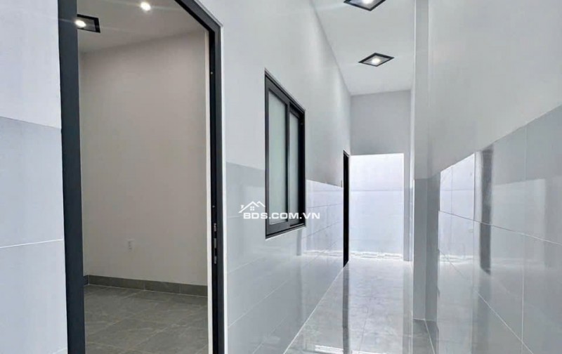 KẸT TIỀN CHỦ CẦN BÁN CĂN CẤP 4 NGAY GẦN ĐỒNG KHỞI CHỈ 350TR