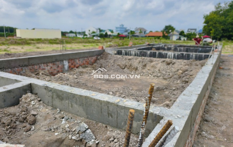  750 TRIỆU ( SH) – NHÀ CẤP 4 TRÊN 230M² ĐẤT, TIỆN ÍCH XUNG QUANH ĐẦY ĐỦ