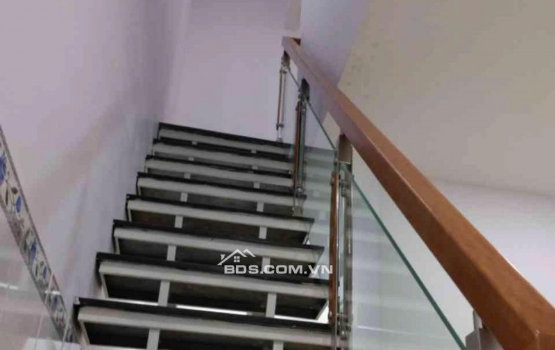 Bán nhà 51m2 trệt lửng ngay CVPM Quang Trung Q12 hẻm 5m giá 3.25tỷ