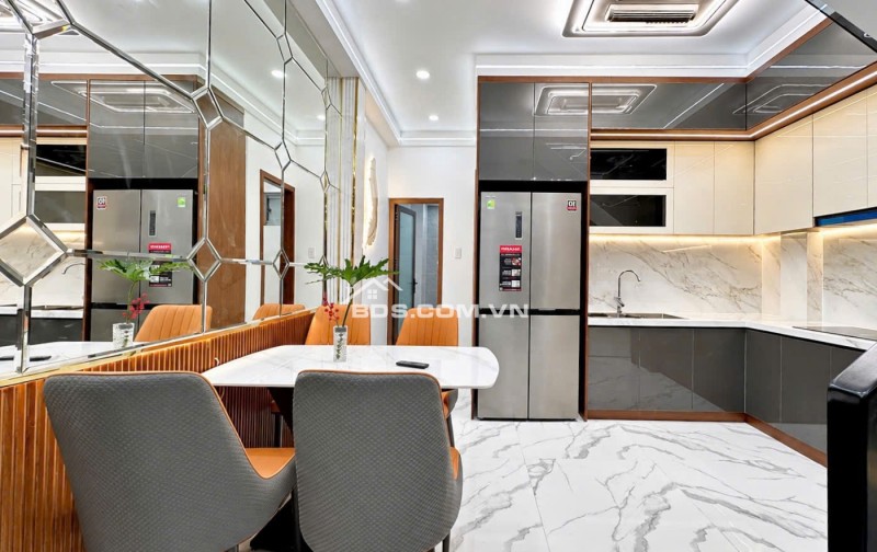 Bán nhà Quận 7 - Bùi Văn Ba 60m2 2tầng 3PN, Nội thất xịn, Ngang 4.3m, Hẻm 4m thông, 7.X tỷ