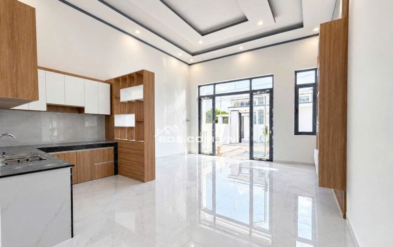 Nhà cấp 4 ngay gần Đường Đồng Khởi 7p - SHR trả trước 350tr