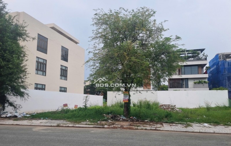 Bán nền biệt thự 357m2 khu Thủ Thiêm Viila q2, đường 20m cách sông SG 1 lô góc