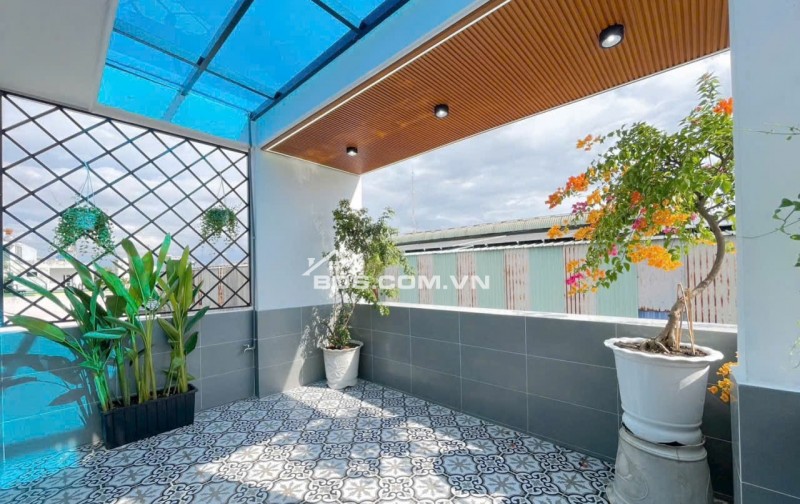 CHO THUÊ NHÀ – P.TÂY THẠNH, Q.TÂN PHÚ sân thượng 4PN‑4WC full nội thất