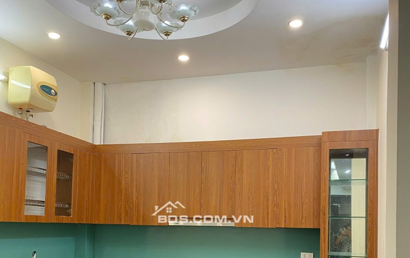 Nhà nguyên căn 3 tầng - Đào Tấn, Ba Đình - 15tr/tháng- MỚI ĐẸP- VÀO Ở NGAY