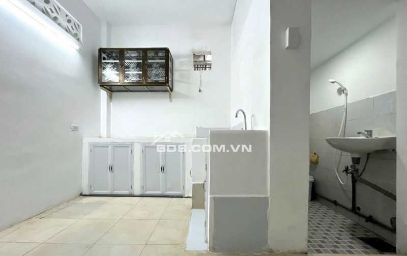 Bán Nhà Lô Góc Sổ Hồng Riêng-Huỳnh Tấn Phát- P. Tân Thuận- Quận 7 - Hẻm Ba Gác- 2 Tầng - Không QH - Nhỉnh 3 Tỷ. V Diện