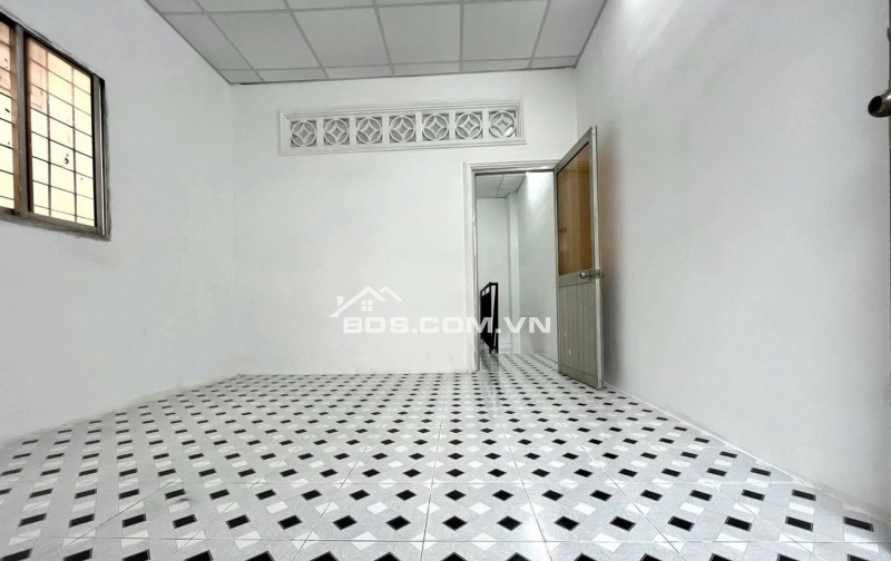 Bán Nhà Lô Góc Sổ Hồng Riêng-Huỳnh Tấn Phát- P. Tân Thuận- Quận 7 - Hẻm Ba Gác- 2 Tầng - Không QH - Nhỉnh 3 Tỷ. V Diện