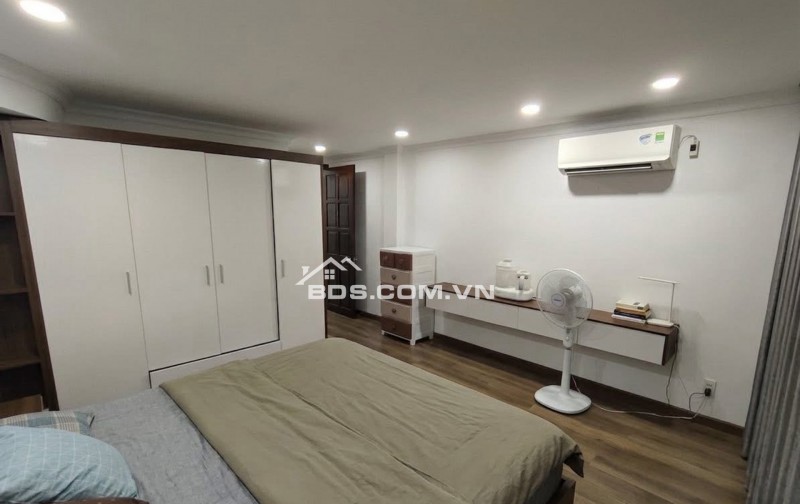 Quan 7: Lô Góc Gò Ô Môi- P. Phú Thuận- Hẻm Gần Mặt Tiền- Nhà Mới Ở Ngay- Nhỉnh 4 Tỷ