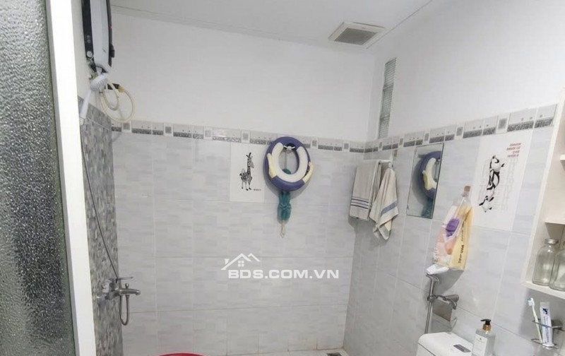 Quan 7: Lô Góc Gò Ô Môi- P. Phú Thuận- Hẻm Gần Mặt Tiền- Nhà Mới Ở Ngay- Nhỉnh 4 Tỷ