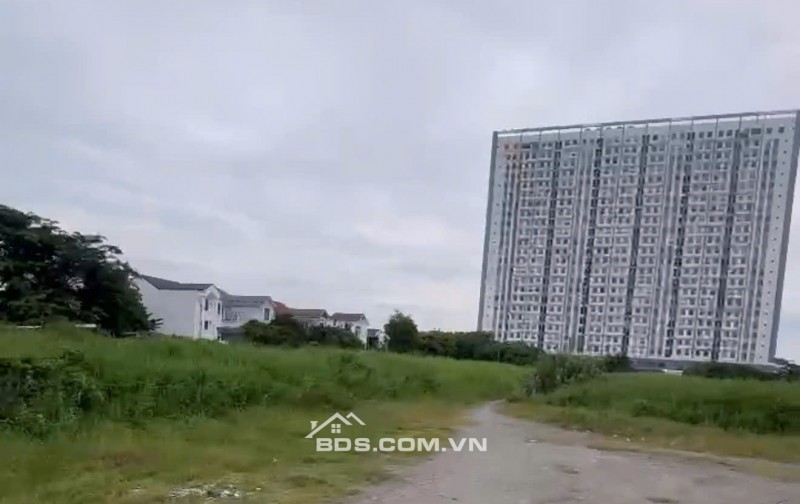 NHÀ PHỐ XÂY THÔ – KHÔNG GIAN RIÊNG, DẤU ẤN RIÊNG TẠI KDC 13E LÀNG VIỆT KIỀU