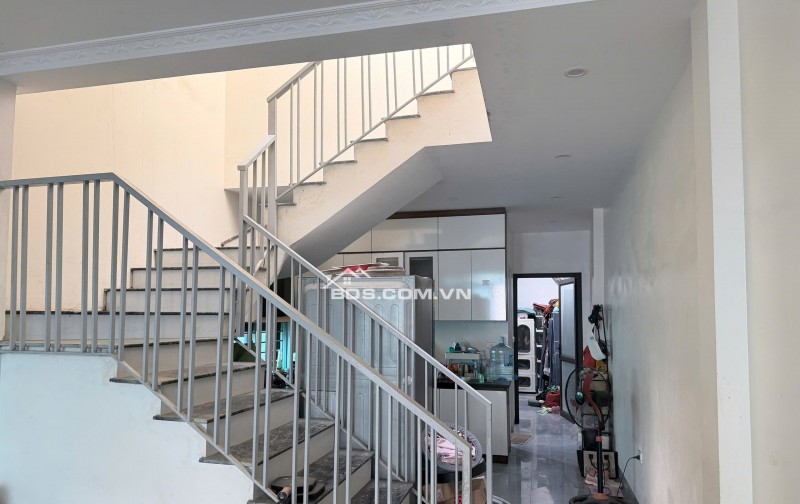 Bán đất tặng nhà 2 tầng sát đại lộ, gần ĐHQG Hà Nội chỉ 4,5 tỷ!