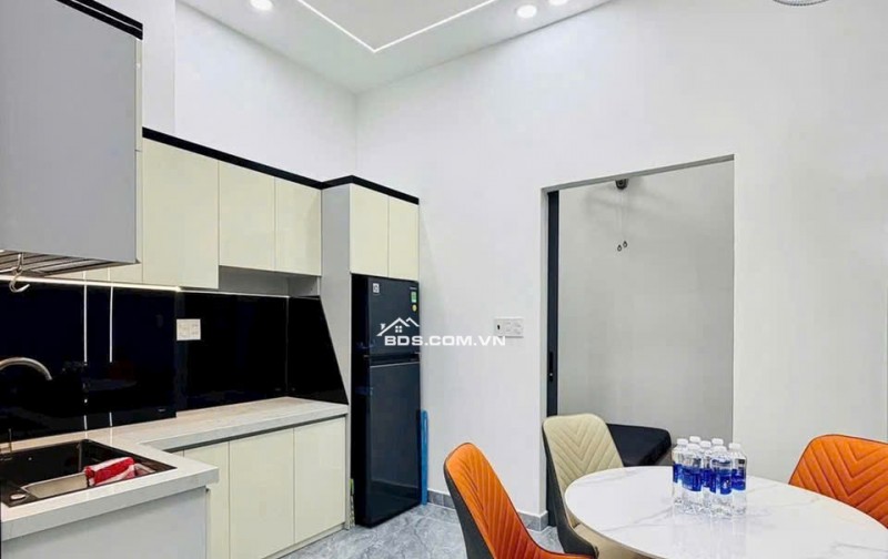 Nhà Huỳnh Tấn Phát 3 tầng, 4PN , mới xây 100% , ngang 5m, full nội thất đẹp, chỉ nhỉnh 4 tỷ, phù hợp gia đình đông thành viên