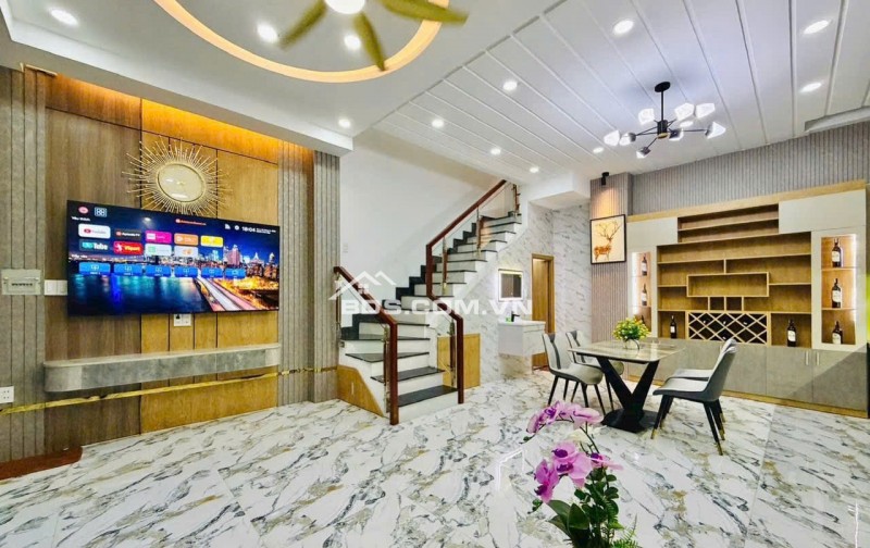 (HIẾM)Bán nhà mặt tiền 1T2L, đương Huỳnh Tấn Phát, 60m2, hẻm xe hơi né nhau, giá nhỉnh 4 tỷ