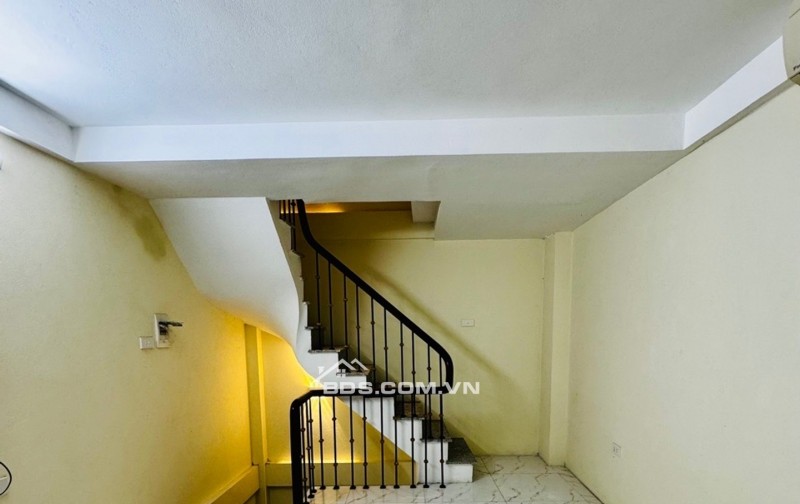 BÁN NHÀ PHỐ LÊ VĂN HƯU – SÁT PHỐ CỔ – Ô TÔ ĐỖ CỬA – 4 TẦNG DÂN XÂY – 6 TỶ TL
