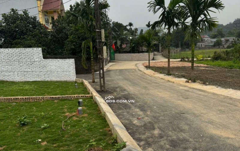 HƠN 400TR / LÔ ĐẤT GIÁP HÀ NỘI, XUNG QUANH DÂN CƯ ĐÔNG