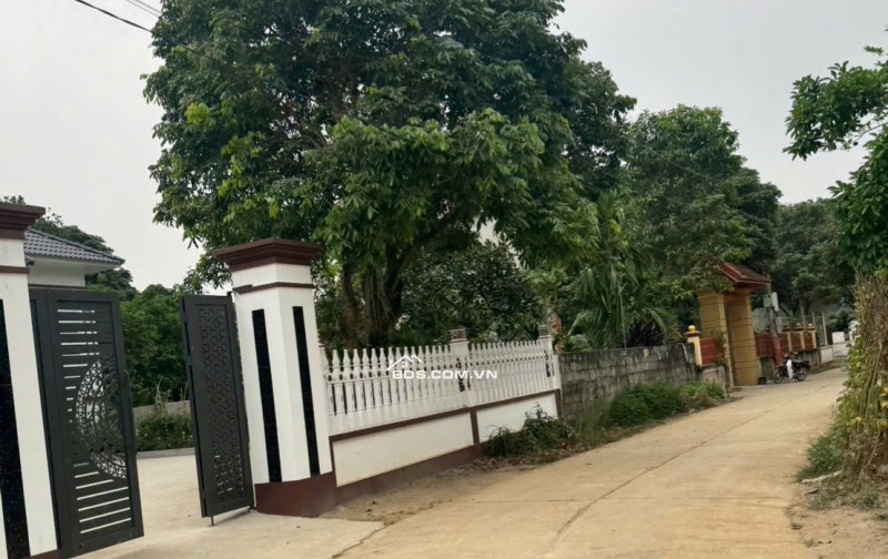 HƠN 400TR / LÔ ĐẤT GIÁP HÀ NỘI, XUNG QUANH DÂN CƯ ĐÔNG