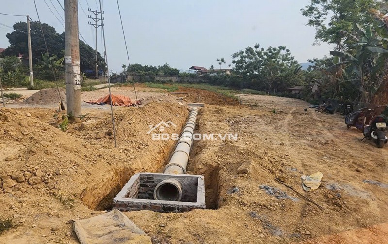 HƠN 400TR / LÔ ĐẤT GIÁP HÀ NỘI, XUNG QUANH DÂN CƯ ĐÔNG