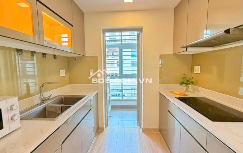 Bán căn hộ Duplex dự án Star Hill Phú Mỹ Hưng, 151m2, 3PN, full, giá 14 tỷ
