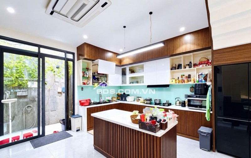 Bán Nhà Chính Chủ Là Kiến Trúc Sư Xây - Huỳnh Tấn Phát- P. Phú Thuận - 3 Tầng - Ngang 5m- Có Ô Lắp Thang Máy, chỉ 7.99 Tỷ