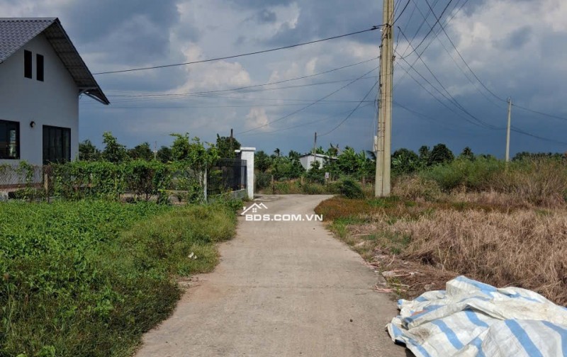 Chính chủ bán đất thổ cư đường Nguyễn Văn Tiết, xã Nhựt Tảo, giá 720 triệu