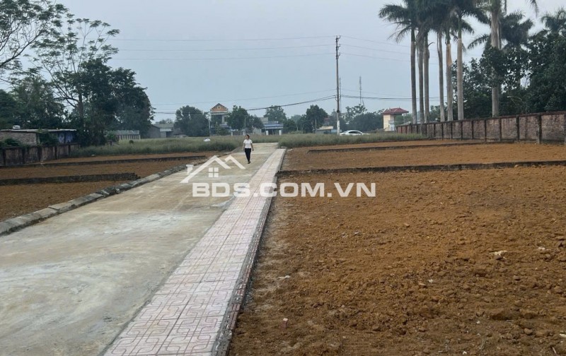 SĂN ĐẤT HÒA LẠC – 100M² NỞ HẬU, SÁT TRỤC DH09 PHÚ CÁT!