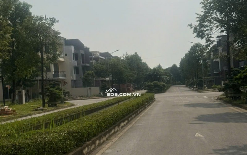 Bán 280m2 khu  đô thị Phú Cát City rẻ hơn so với thị trường,nhà xây sẵn chỉ cần hoàn thiện theo sở thích 0988361490