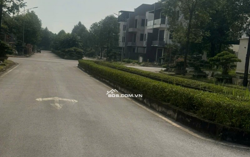 Bán 280m2 khu  đô thị Phú Cát City rẻ hơn so với thị trường,nhà xây sẵn chỉ cần hoàn thiện theo sở thích 0988361490