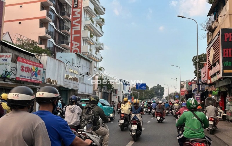 Giá tốt nhà HXH Nguyễn Kiệm Phú Nhuận 94m2 ngang 4.7m gần trường mầm non chỉ 11.4 tỷ.
