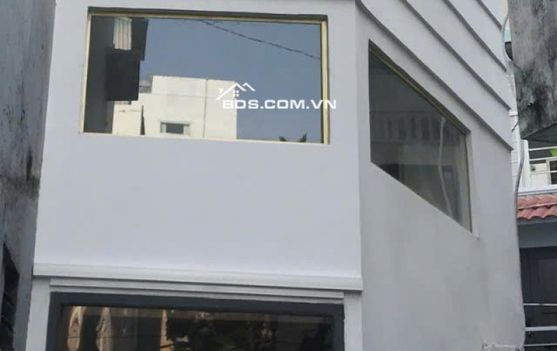 Bán nhà hẻm xe tải Trần Hưng Đạo P2 Quận 5 đúc 3 tầng