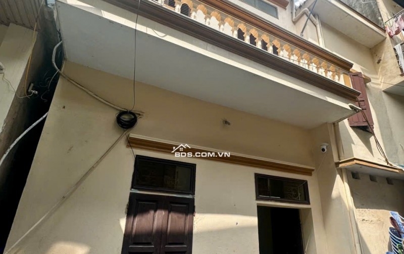BÁN NHÀ DÂN XÂY 1.29 TỶ 2.5 TẦNG 33M2 NGÕ NGẮN ĐƯỜNG NGÔ QUYỀN