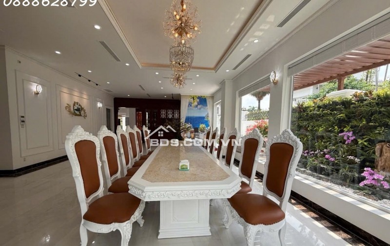 hàng hiệu giới siêu giàu – biệt thự thảo điền 777,7m², hầm riêng + hồ bơi – giá 250 tỷ