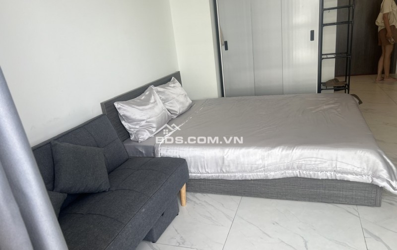 Nguyễn Diễm ra căn studio toà BE Vinhomes Grand Park