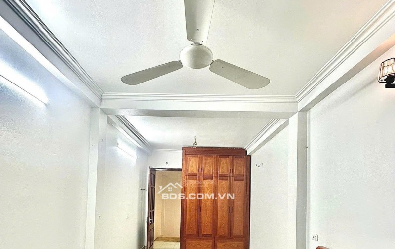 Cho thuê nhà riêng 5 tầng tại Miêu Nha - Tây Mỗ đầy đủ nội thất, vào ở ngay.