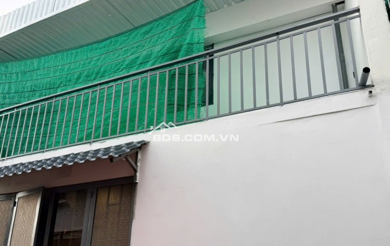 BÁN NHÀ CẤP 4 XINH XẮN VIEW BỜ SÔNG THAM LƯƠNG – GIÁ CỰC TỐT. LH:0903993987 – 0787002686.