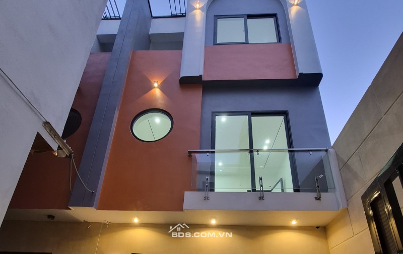 BÁN NHÀ ĐẸP GIÁ RẺ 1.82 TỶ 3 TẦNG 46M2 XÂY MỚI NGÕ TRẦN THÁI TÔNG
