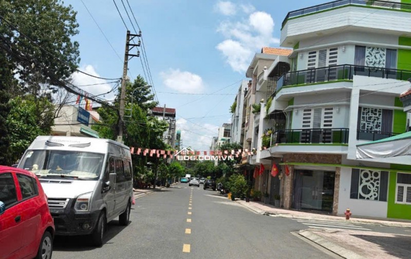 Bán căn góc MT khu Tên Lửa Bình Tân 4 tầng siêu đẹp