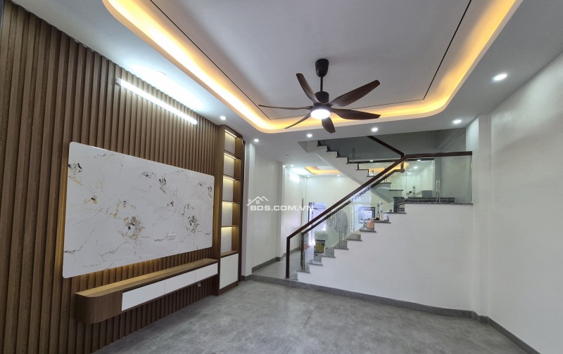 BÁN NHÀ ĐẸP 1.95 TỶ 3 TẦNG 50M2 ( TÂY BẮC ) NGÕ TRẦN HUY LIỆU