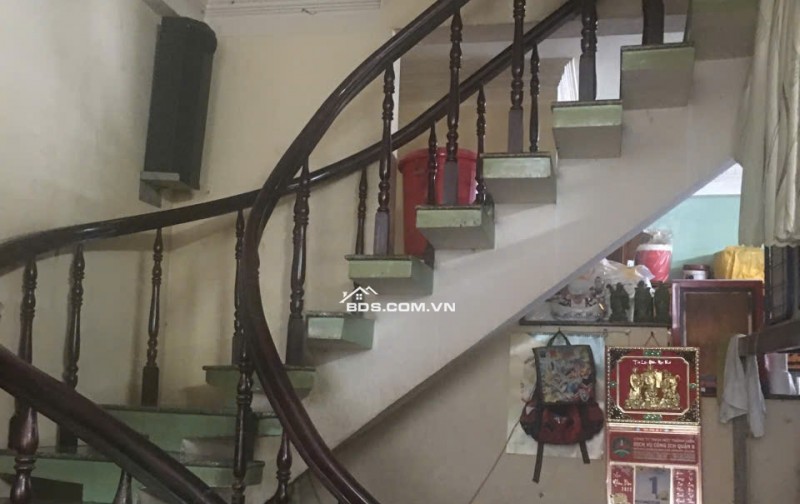 Bán nhà Quận Bình Thạnh 80m², hẻm ô tô, gần chợ, giá 9 tỷ