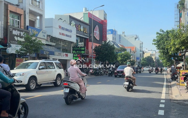 Bán đất tặng nhà ngang 5m HXT tránh 1 sẹc Lũy Bán Bích Tân Phú 75m2 gần trường C3 9.8 tỷ.