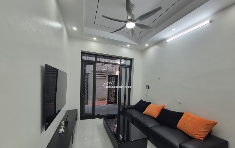 BÁN NHÀ ĐẸP 3 TẦNG 46M2 ( TÂY BẮC ) NGÕ CỰC NGẮN KHU SAU LA