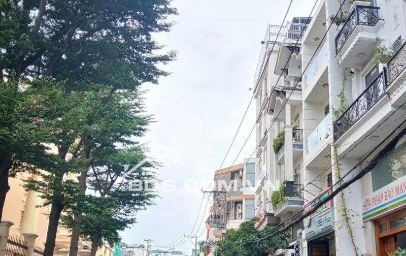 Nhà phố Dương Quảng Hàm hẻm 8m ngang 8m 136m2 tiện làm Biệt thự nghỉ dưỡng nhỉnh 17 tỷ.