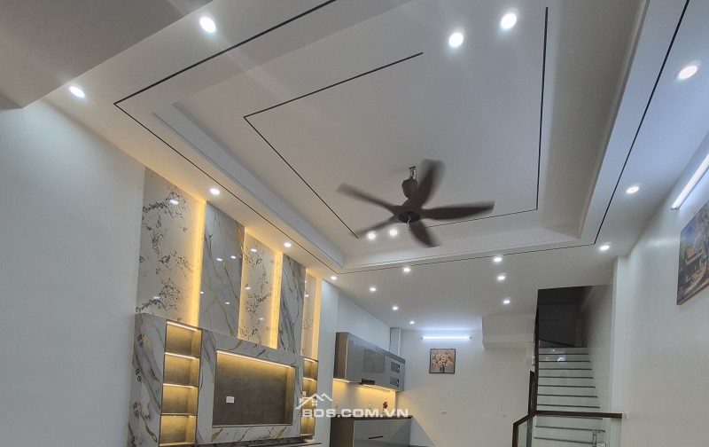 BÁN NHÀ ĐẸP 2.75 TỶ 3 TẦNG 46M2 NGÕ RỘNG KHU HỒ ĐẦM BÉT