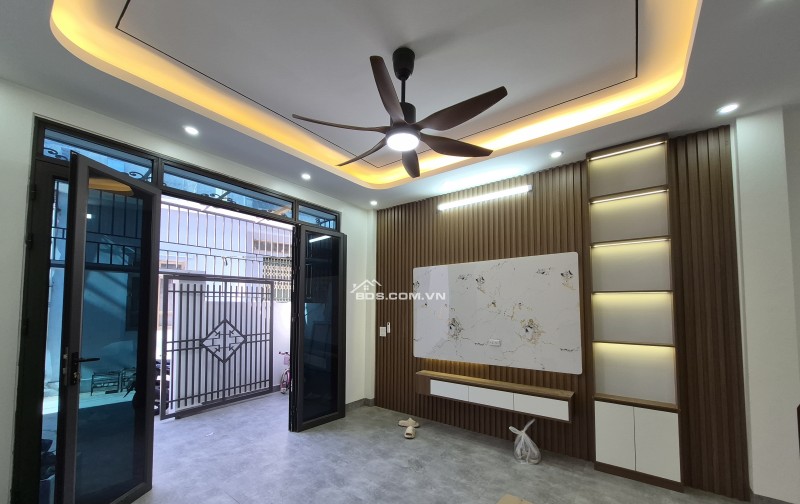 BÁN NHÀ ĐẸP 1.95 TỶ 3 TẦNG 50M2 ( TÂY BẮC ) NGÕ TRẦN HUY LIỆU